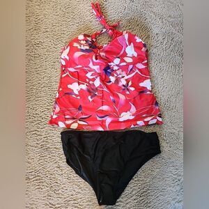 Walk On Beach Swimsuit Black Floral XL Two Piece Halter new